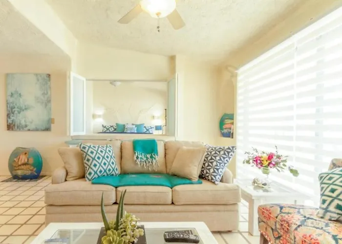 Beach&oceanfront Terrasol Condo, 2 Pools&patio Apartamento
