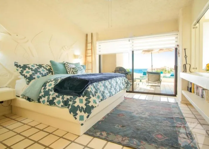Beach&oceanfront Terrasol Condo, 2 Pools&patio