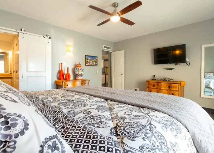 Beach&oceanfront Terrasol Condo, 2 Pools&patio Cabo San Lucas