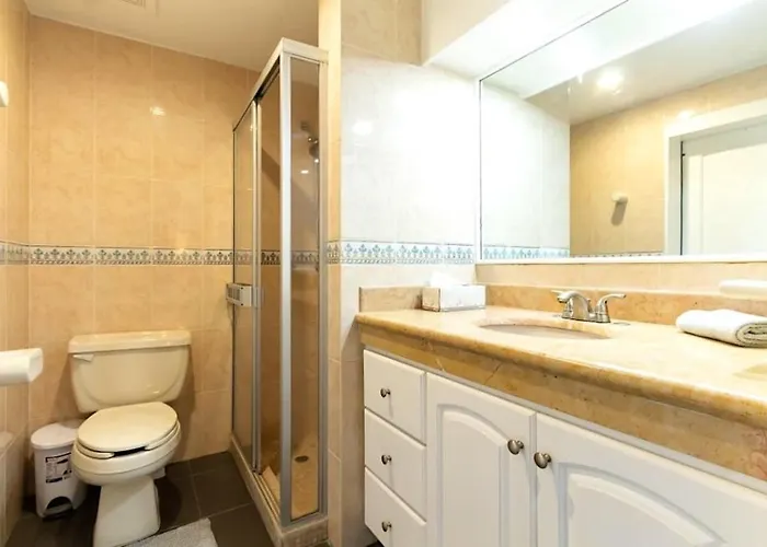 Beach&oceanfront Terrasol Condo, 2 Pools&patio